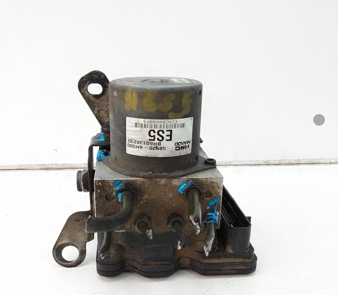 Module ABS occasion pour Hyundai H1. 58920-4H500 ES5